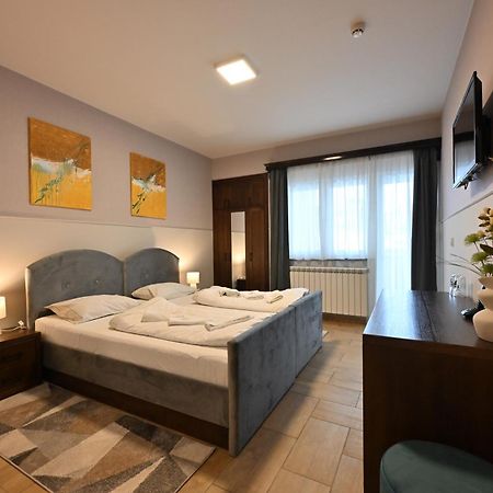 Hotel Lane เซียนิตซา ภายนอก รูปภาพ