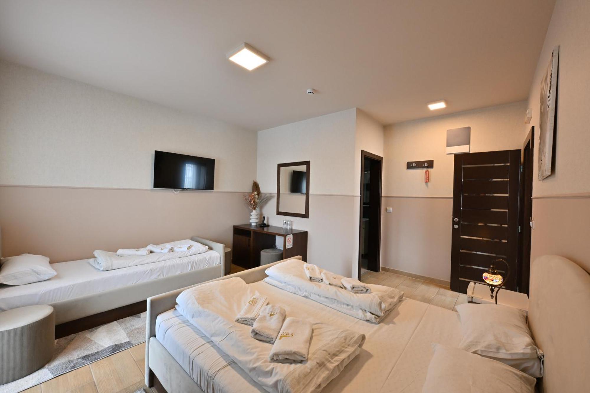 Hotel Lane เซียนิตซา ภายนอก รูปภาพ